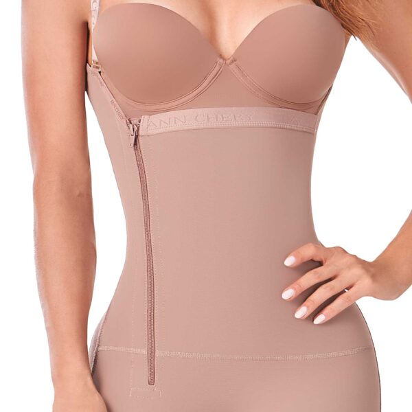 Ann Chery 5121 Brigitte - Imagen 4